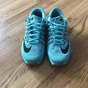 Nike Women’s Blue Air Max